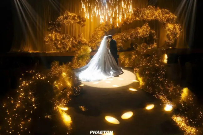 28岁世界冠军大婚落泪！从巅峰到退役，周昊东的遗憾与圆满 赛场遗憾生活圆满