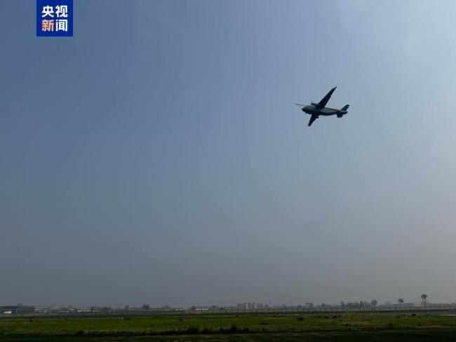 长鹰8大型运输无人机首飞成功