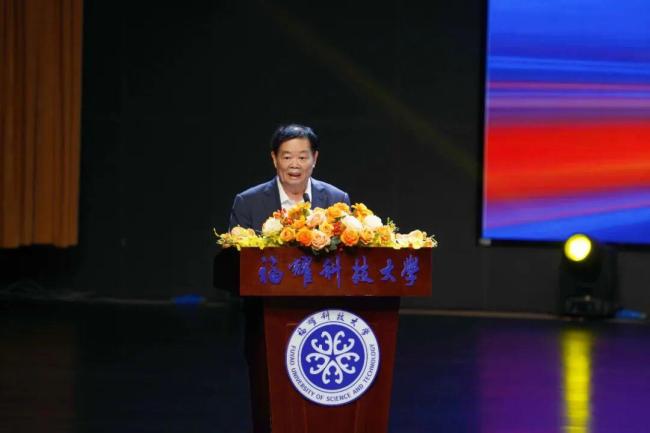 80岁曹德旺拟获“中华慈善奖”表彰