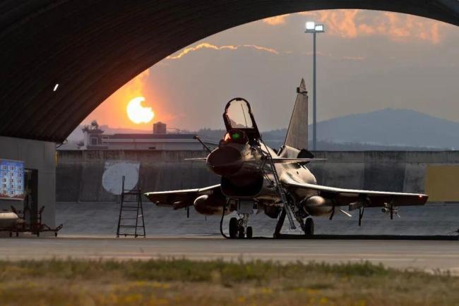 南部战区空军跨昼夜训练