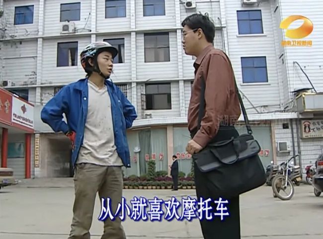 张雪机车夺冠车型提车已排到5月底 订单爆满引发关注