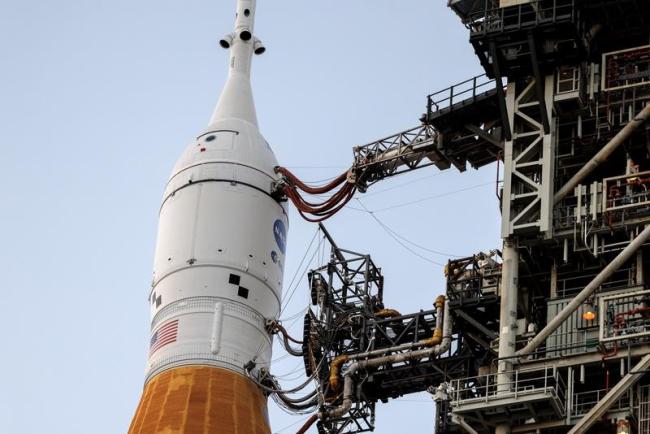 美国时隔53年要“重返月球”