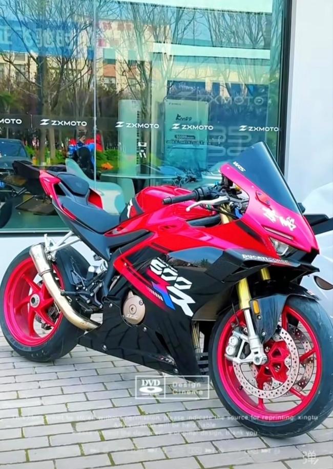 张雪机车郑州有门店称“已无现车” 夺冠引爆市场热情