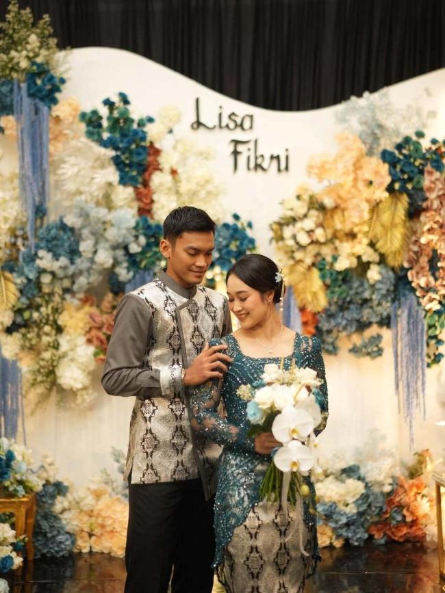 竹马之交喜结良缘！又一羽毛球冠军配偶降生，26岁业绩爱情双丰充 印尼羽坛再添佳话