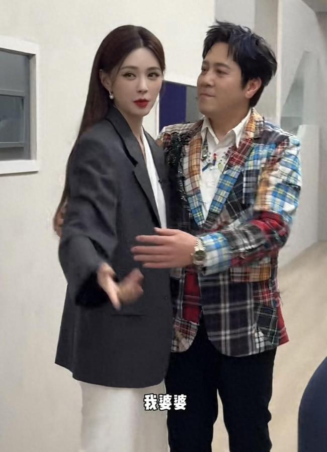 被杜海涛沈梦辰追着要合影