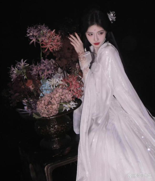 鞠婧祎此因素明了：官浅显名皑皑