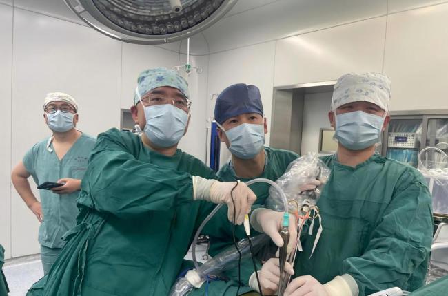 男子体检发现胸腔藏了一根缝衣针 十余年“与针共存”奇迹