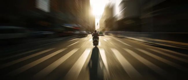 博主：张雪机车或许到了最危险时刻