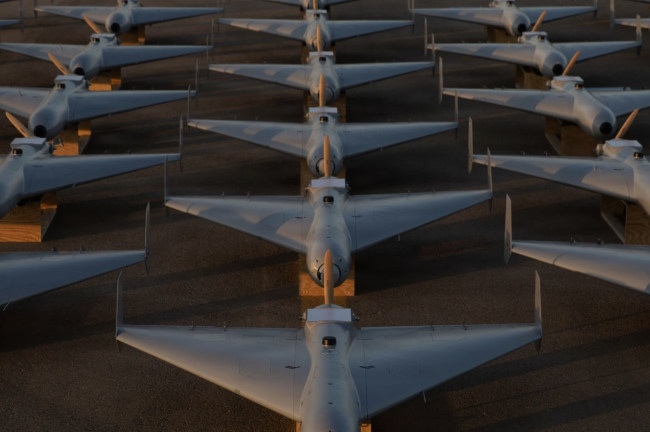 美国在伊朗最好使的武器，是抄伊朗的…