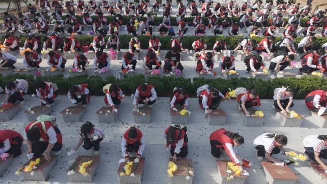 30华里徒步祭英烈 阳新实验高中1500余名学生的“青春新长征”