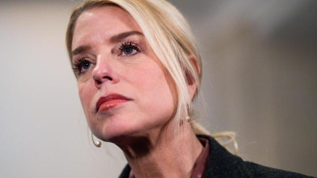 曝特朗普曾私下讨论解雇美司法部长