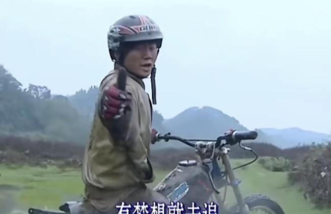 张雪的爆火像极了2年前的雷军