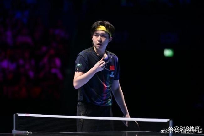 许昕调侃王楚钦高冷表情