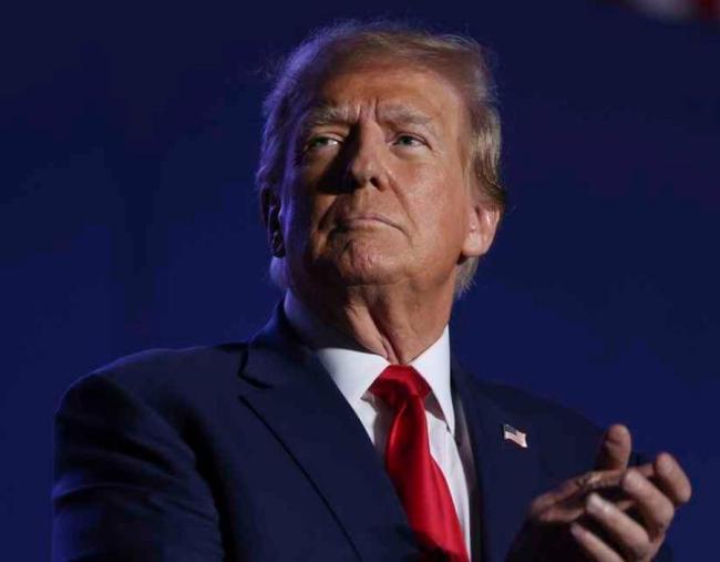 特朗普说美国在打仗管不了育儿医保