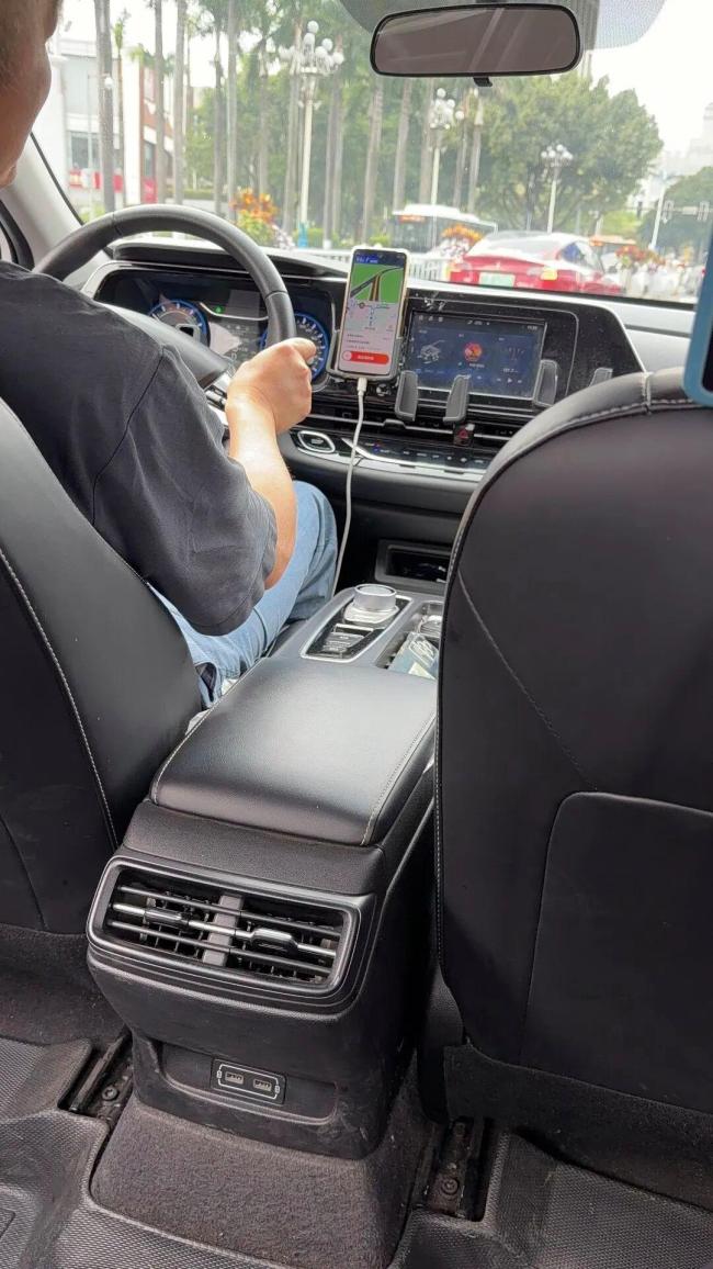 交管部门辟谣严查后排安全带 属常态化执法内容