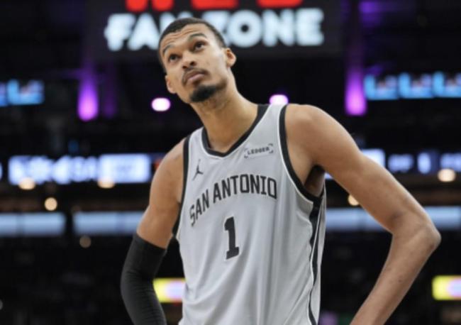 文班亚马：我非常在意MVP