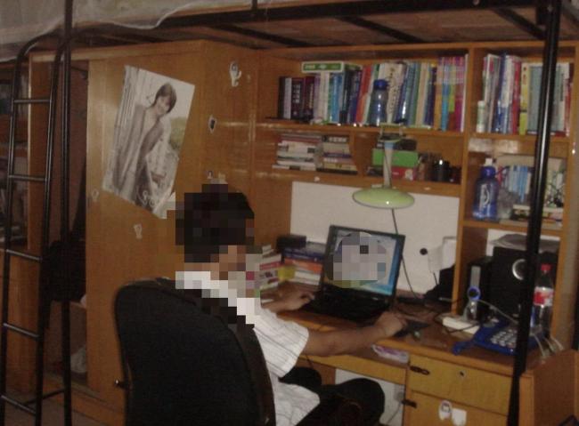 高校宿舍“焕新” 两代人的别样青春 从拥挤到宜居的变迁