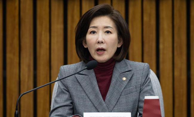 韩国行李箱藏尸案系女婿作案 家庭悲剧背后的深层问题