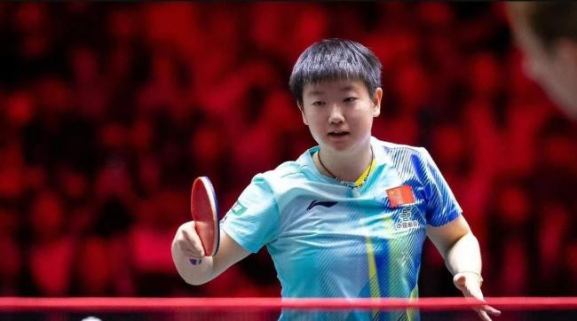 孙颖莎拥抱安慰高达 10-8赛点的逆转之战