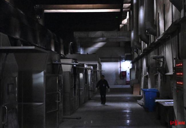 成都“火化师”眼里的生命教育 帮助生者完成告别