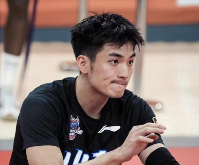 曝于德豪将缺席今晚对阵广东的比赛