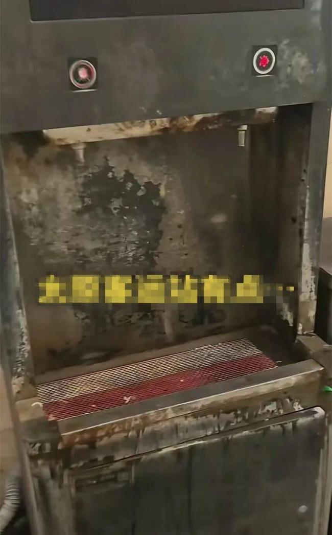 太原客运站饮水机污垢严重 当地回应