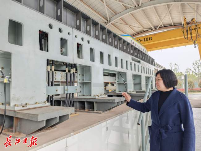 “超级厂房”装下世界最快科学装置 国之重器的家