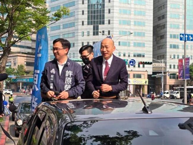 韩国瑜力挺幕僚参选台北市议员 幽默拜票引关注