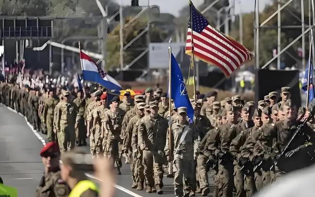 美国军事招牌被砸 霸权外衣撕开口子