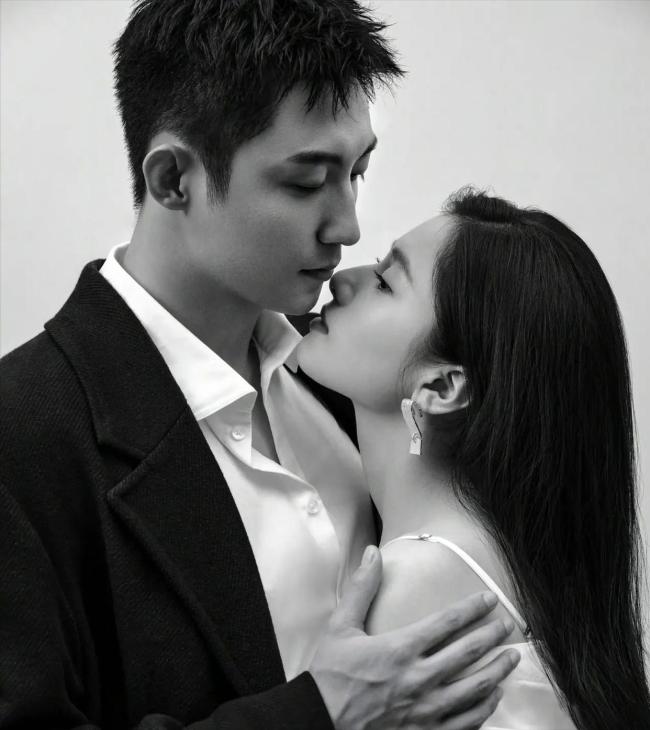 黄景瑜王玉雯是王子奇先容的吗 绯闻恋情激发烧议