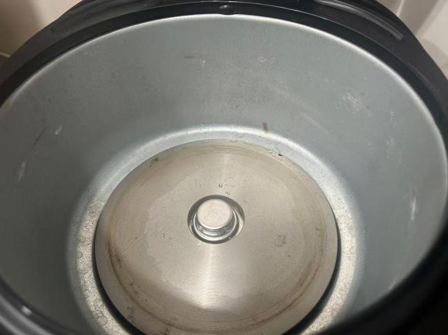 细菌超标！电饭煲“保温”不要超4小时 警惕健康隐患