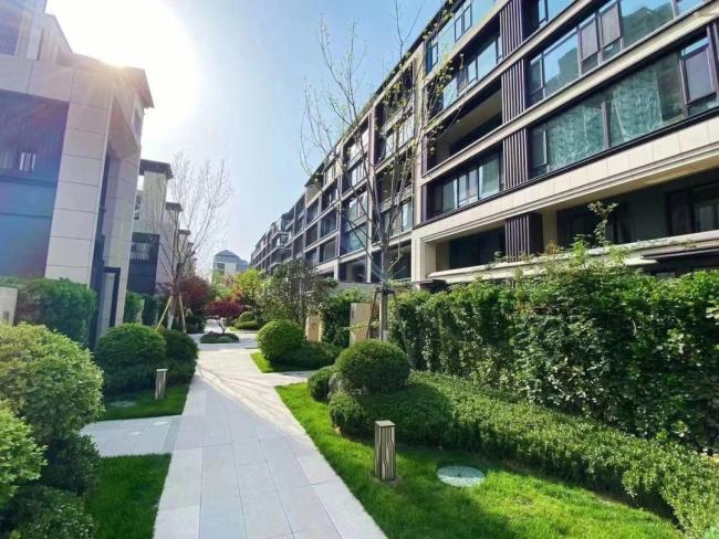 李嘉诚400亿“世纪回归”，地产见底了吗？ 楼市回暖信号显现