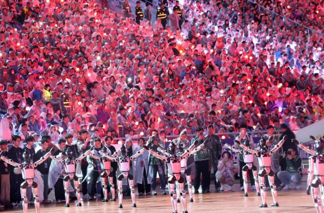 苏超新赛季火爆开幕 又是一票难求 精彩赛事超预期