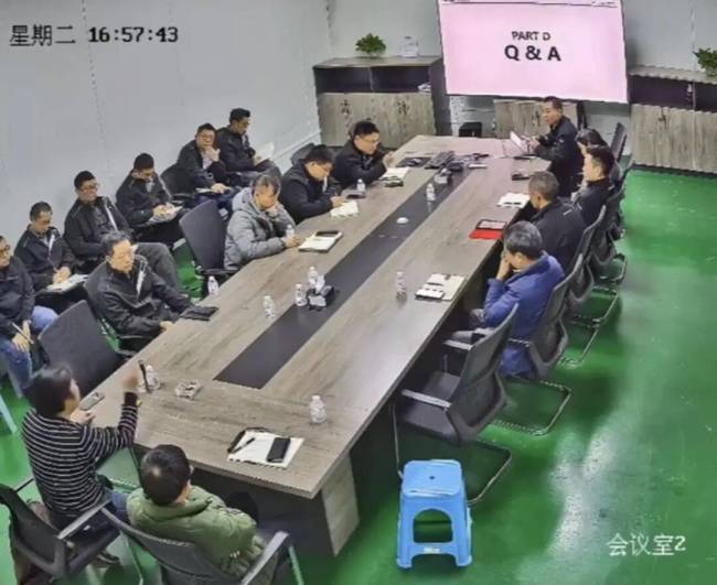 张雪晒公司内部办公场景