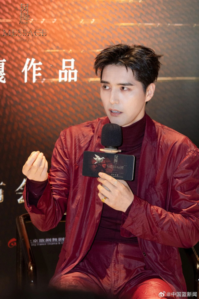 阿云嘎在人民日报撰文 音乐剧需内容为王