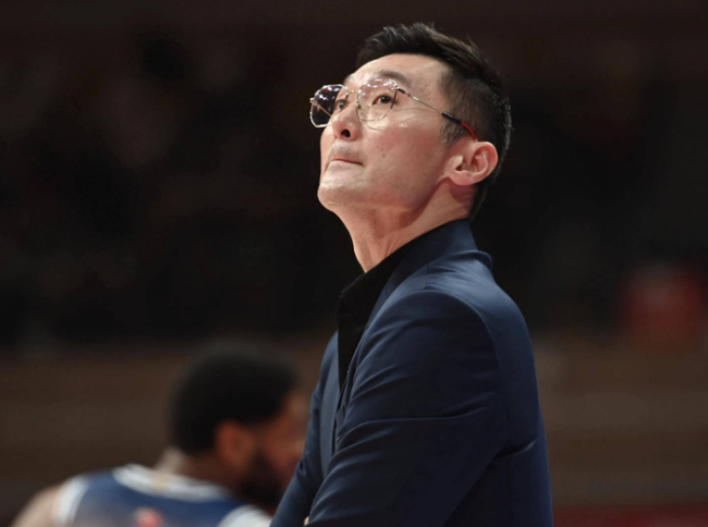 王哲林24 17集锦：狂摘9前场篮板炸裂 生涯得分超刘炜历史第五 升至CBA得分榜第五