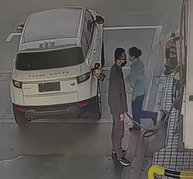 警方通报男子开路虎加油逃单 代驾为省钱逃单被查