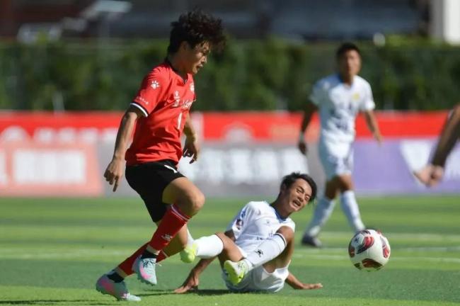 媒体对话渝超名场面缔造者 业余球员的圆梦舞台