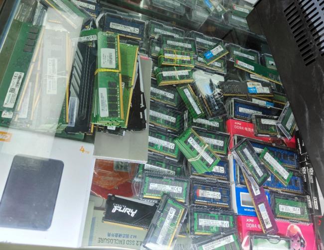 存储股一季度业绩爆发 盈利预增显著