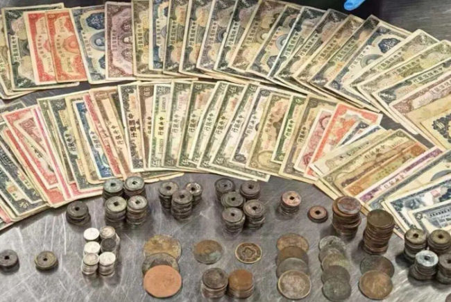 外籍游客携千件文物化石出境被截获 海关严查守护国宝