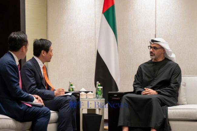 雷军会见阿布扎比王储 深化多领域合作