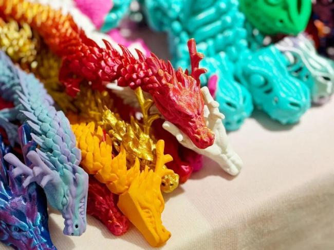 年轻人靠3D打印悄悄搞钱 小创意也能赚大钱