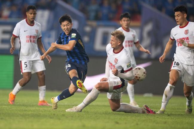 武汉三镇0比1不敌成都蓉城 主场失利