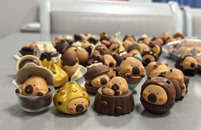 情侣偷上千个公仔称因为爱 开放式展示漏洞被利用