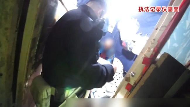 男子撞人后连夜辞职，入职信息也是假的！他到底是谁？ 逃逸难逃法网