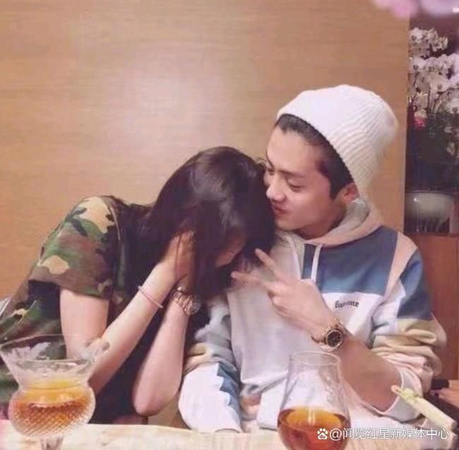 鹿晗关晓彤连续2年生日未互动