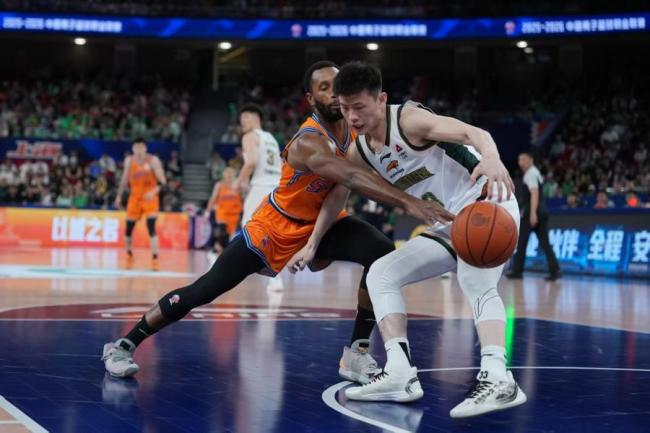 上海大鲨鱼实现赛季主场全胜 豪取22连胜收官