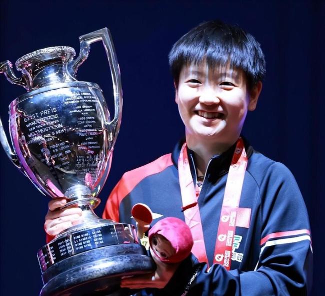 孙颖莎积分降975与王曼昱无限接近