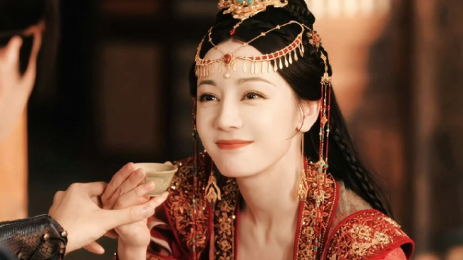 迪丽热巴千字长文告别白日提灯