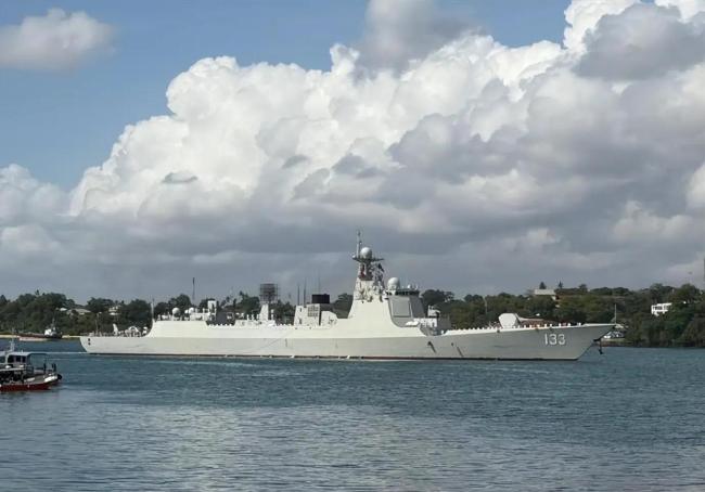 评论员：日本沉溺帝国旧梦131年 台海挑衅引发解放军强势回应